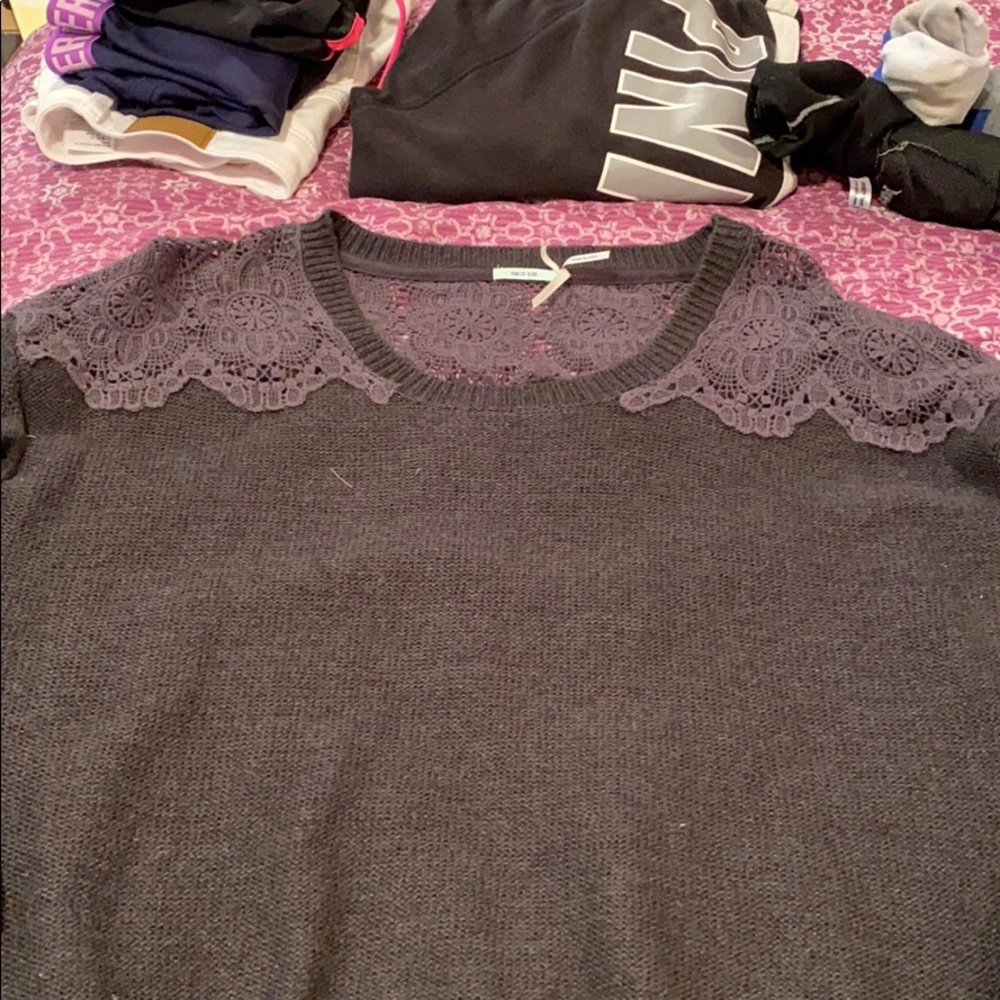 Grey sweater - Picture 2 of 3